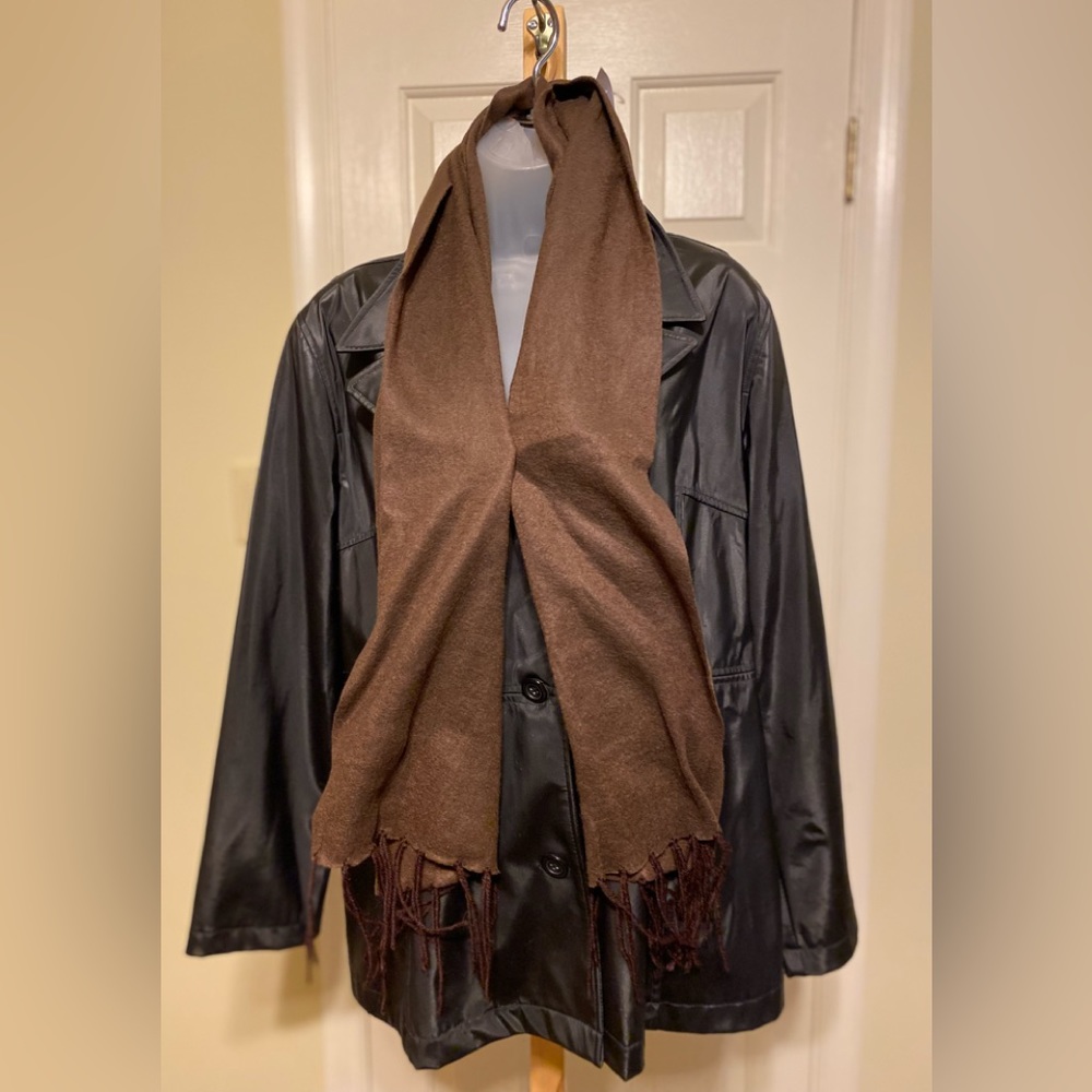 NWT Cashmere feel brown scarf with fringes (THERMA X) for warmth/comfort - Picture 2 of 6